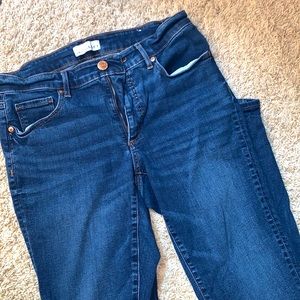 LOFT Curvy Skinny Crop Jeans 👖